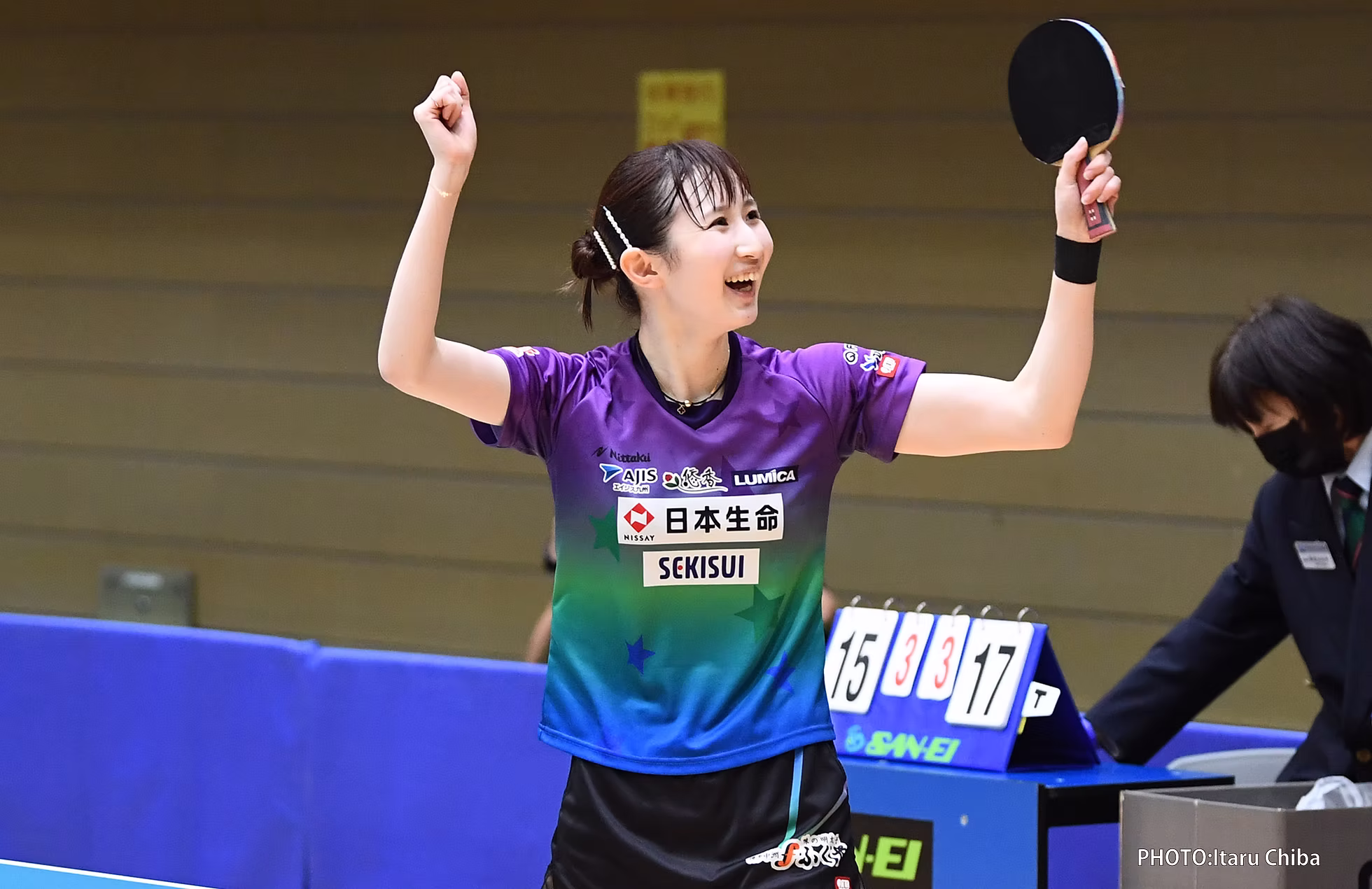 得点後に喜ぶ早田ひな選手
